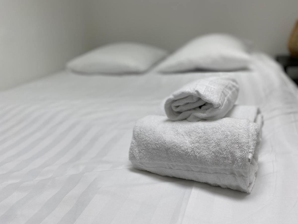 Les Cosy De Nancy - Mister Charles Sous Les Toits, Place Du Marche 4* Kültér fotó
